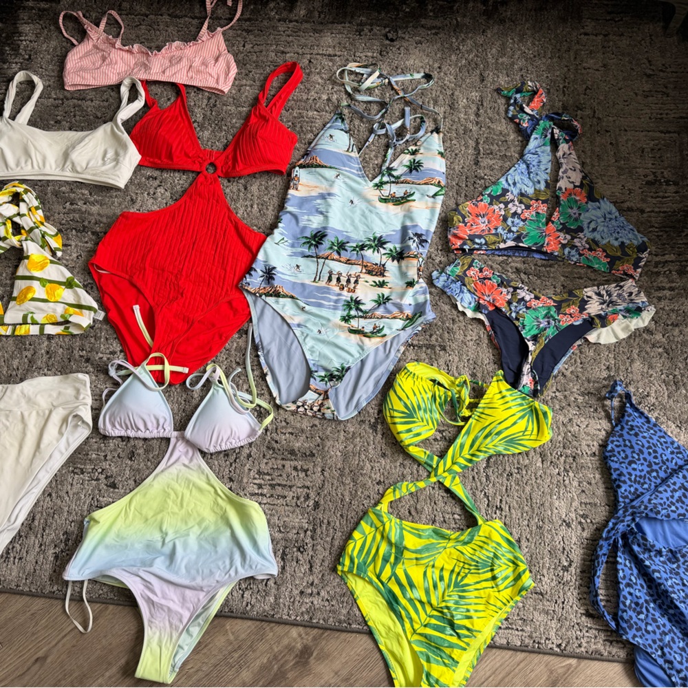 Aerie swimsuit bundle medium and large bathing suit